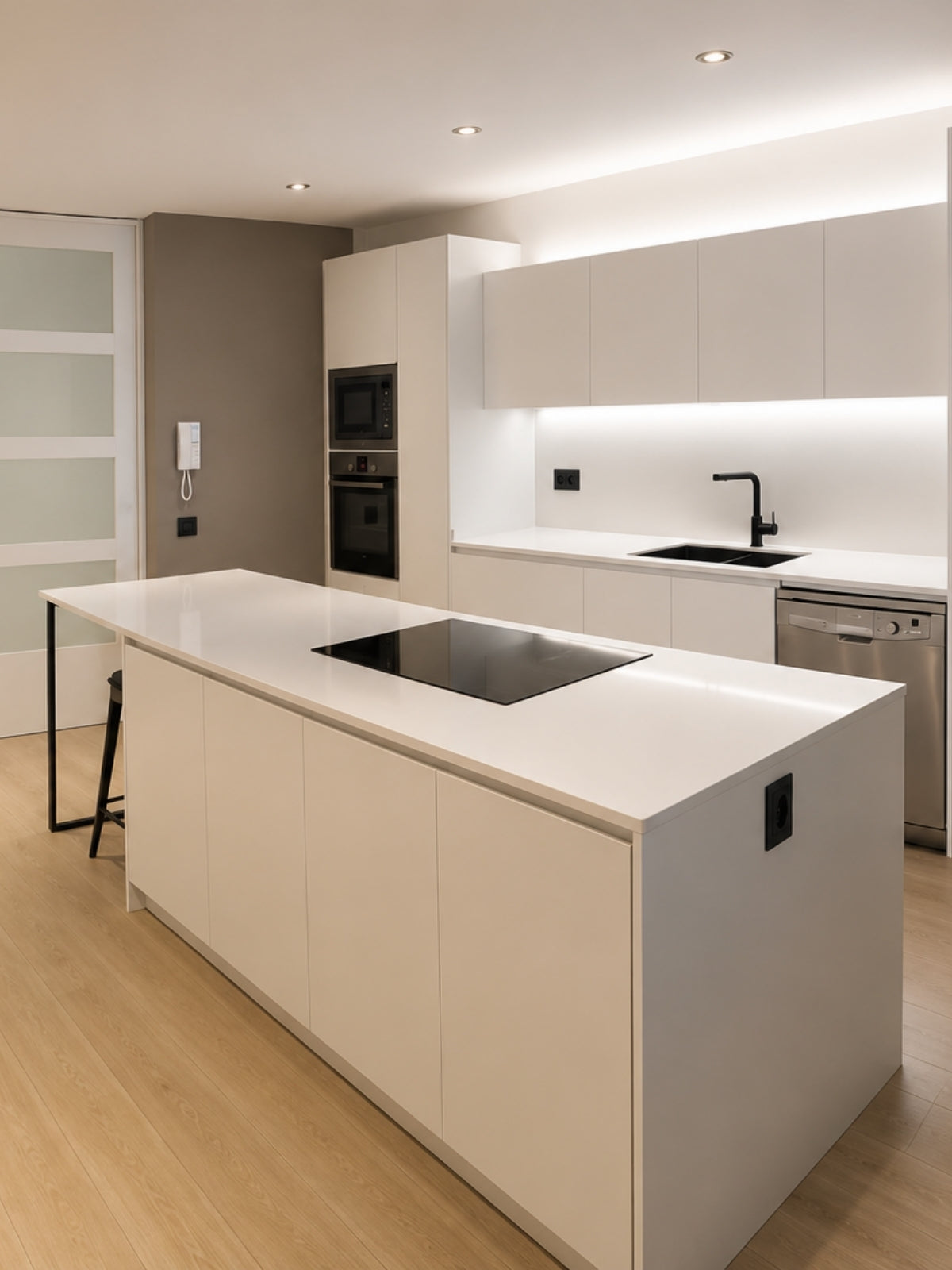 Cocina a medida fabricada y montada en Granollers